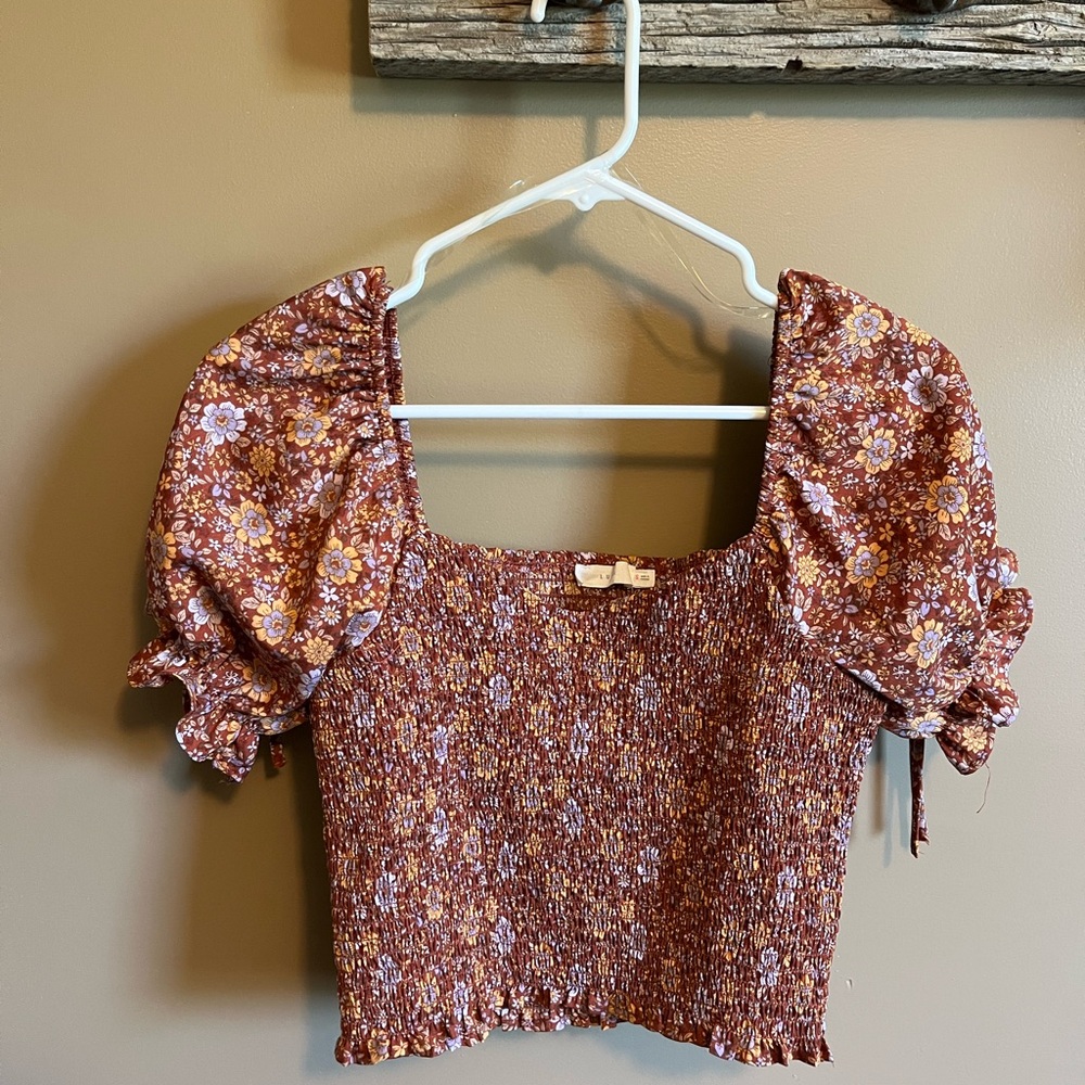 Floral Puff Sleeve Smocked Top